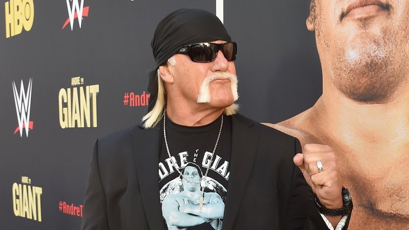 Extreme Rules Kickoff Show Now LIVE, Hulk Hogan Confirmed Backstage