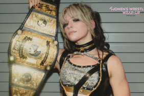 jamie hayter holding aew title