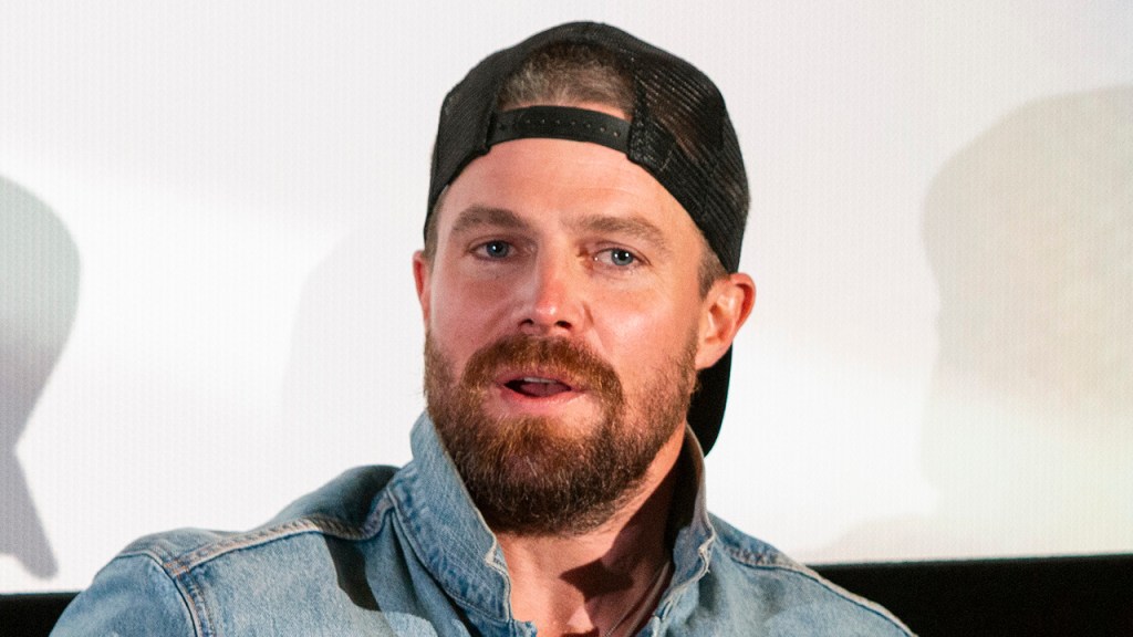 Stephen Amell