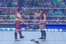 Asuka IYO SKY WWE SmackDown