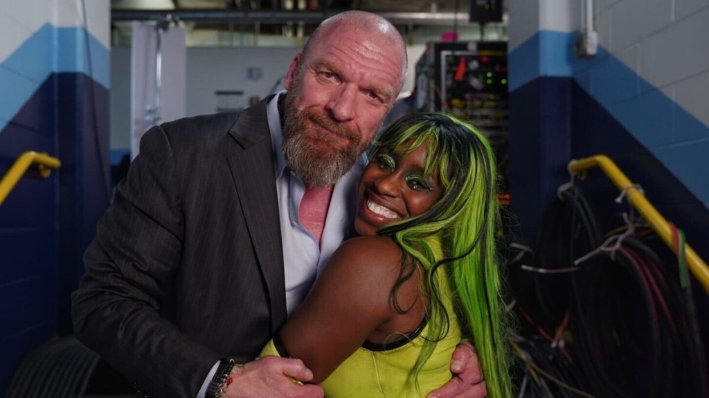 Triple H Naomi WWE