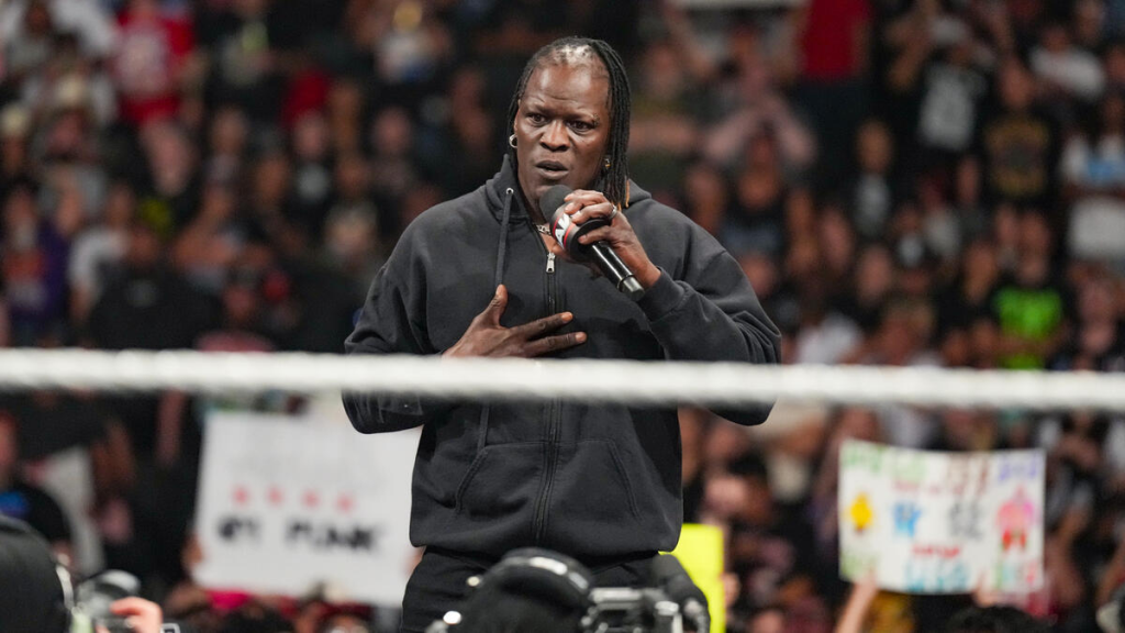 WWE Hall of Famer on R-Truth’s Return: "He Belongs There"