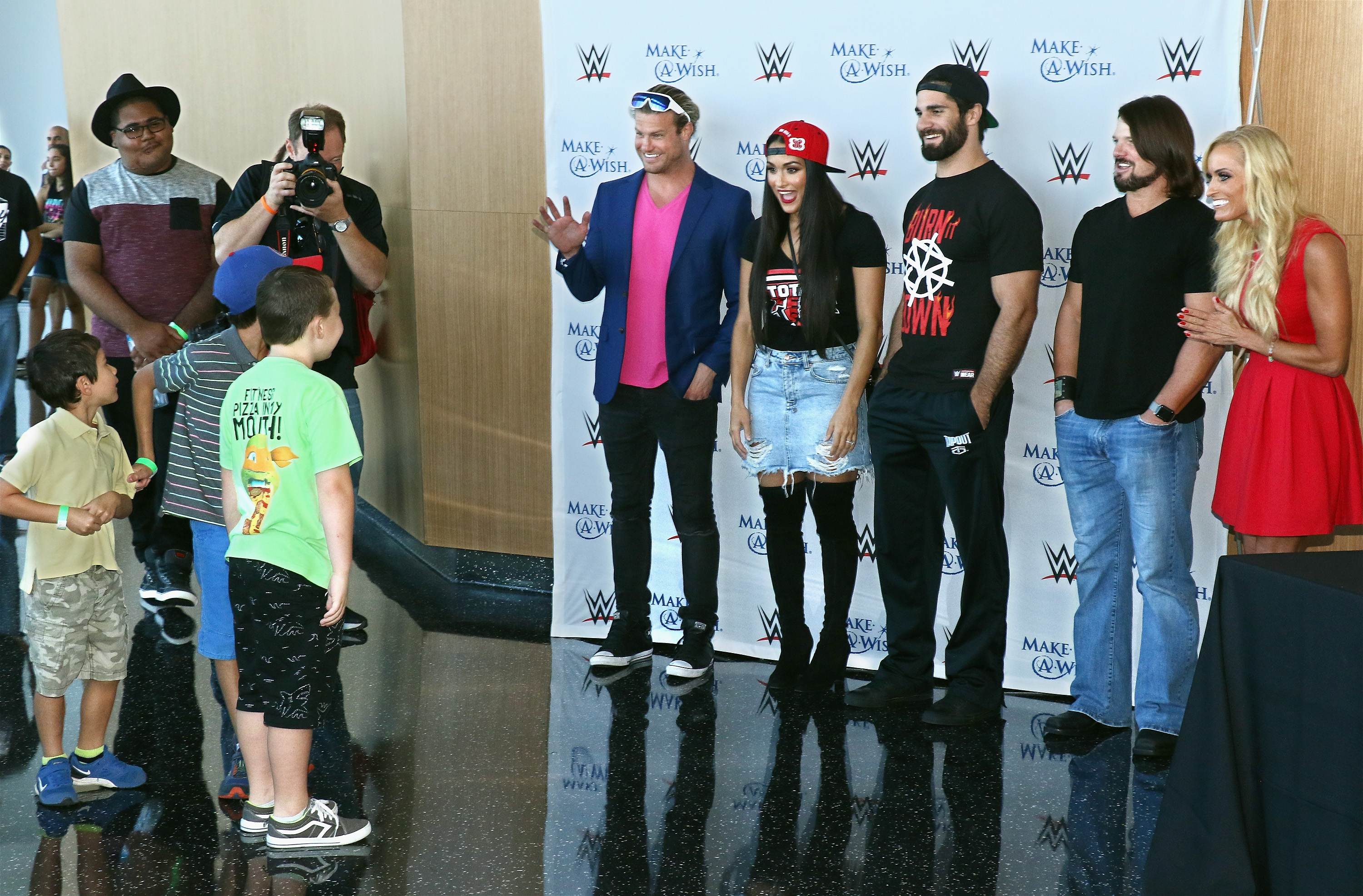 Superstars Attend Make-A-Wish Event