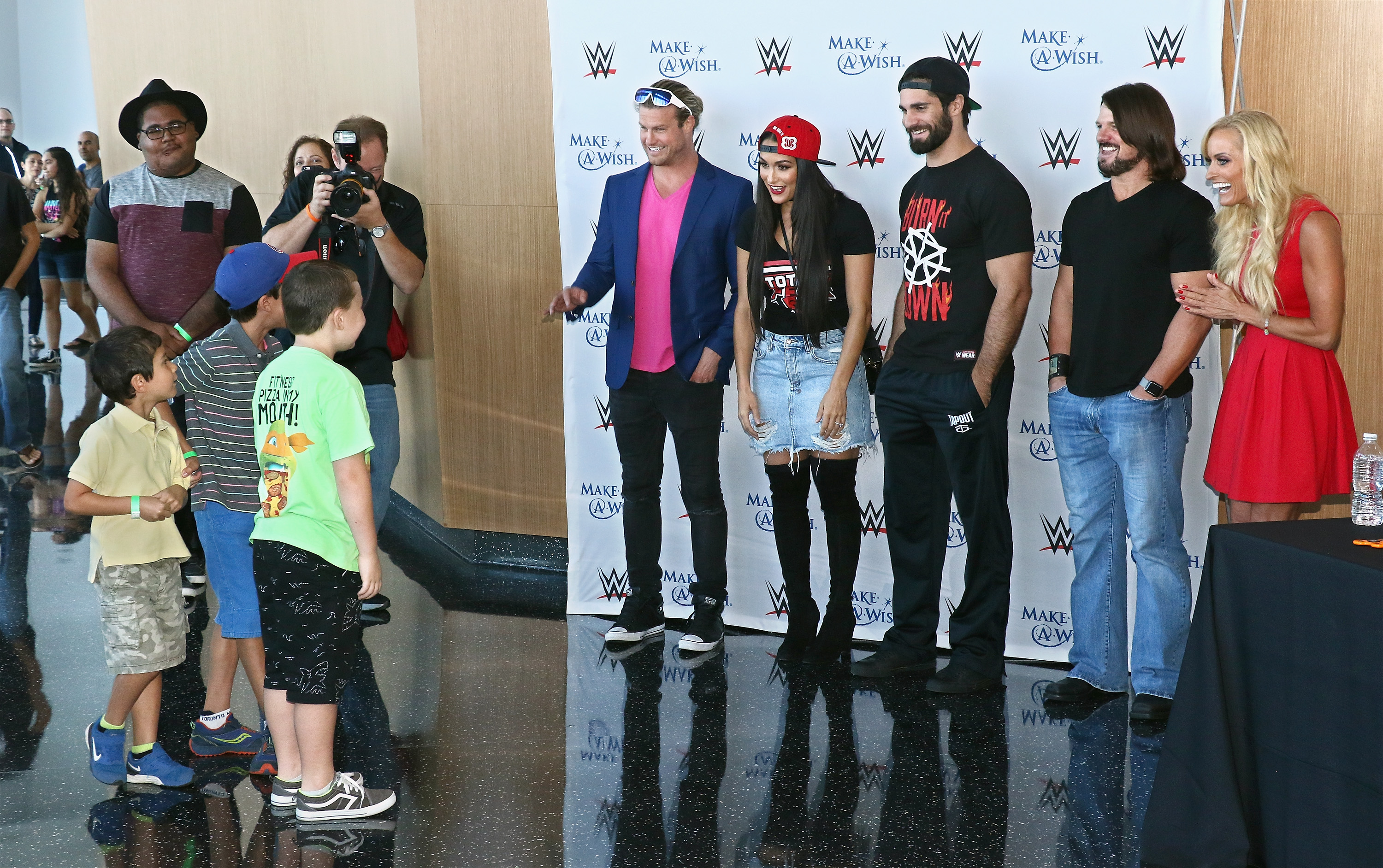 Superstars Attend Make-A-Wish Event