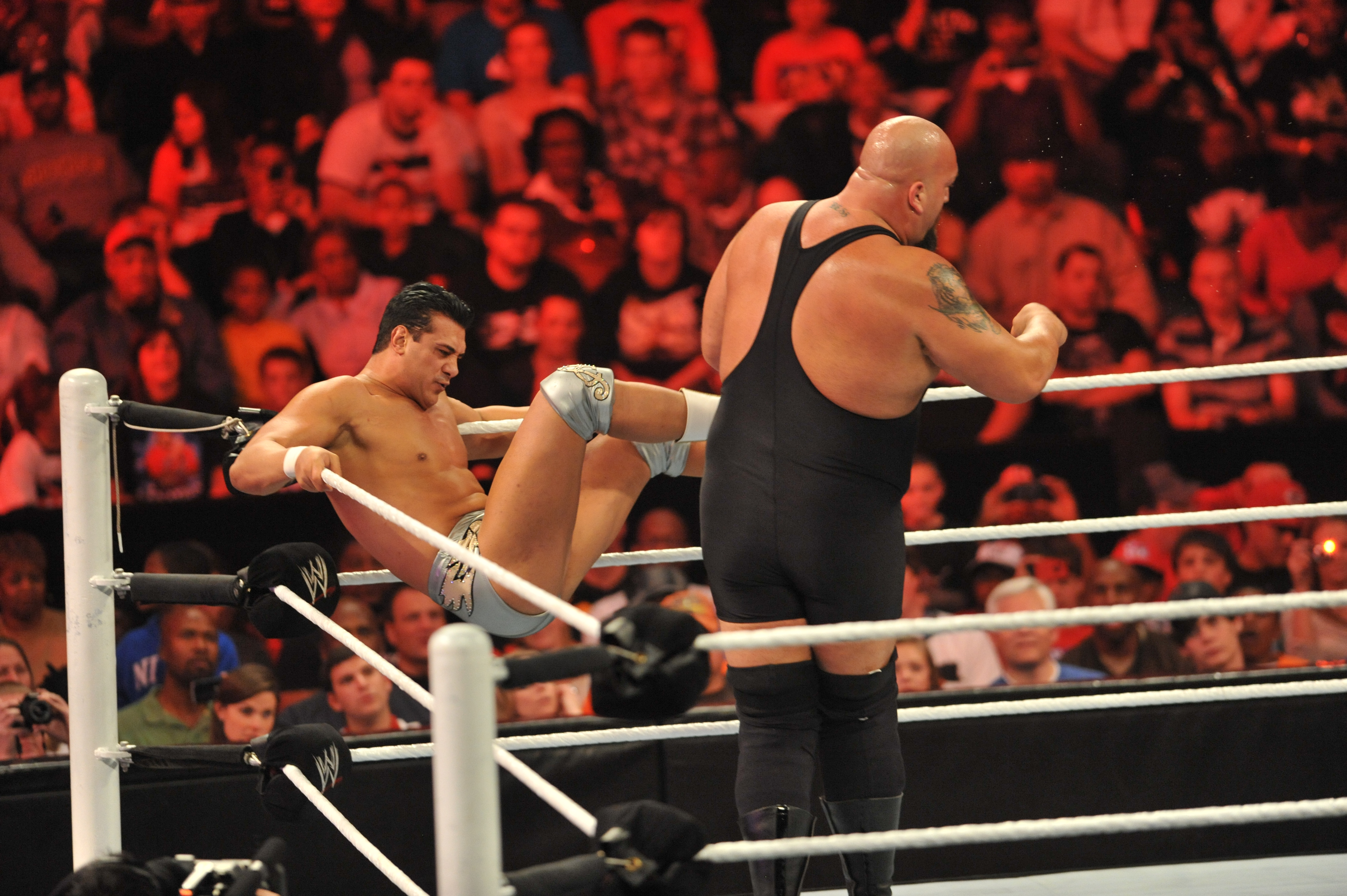 Alberto Del Rio v The Big Show