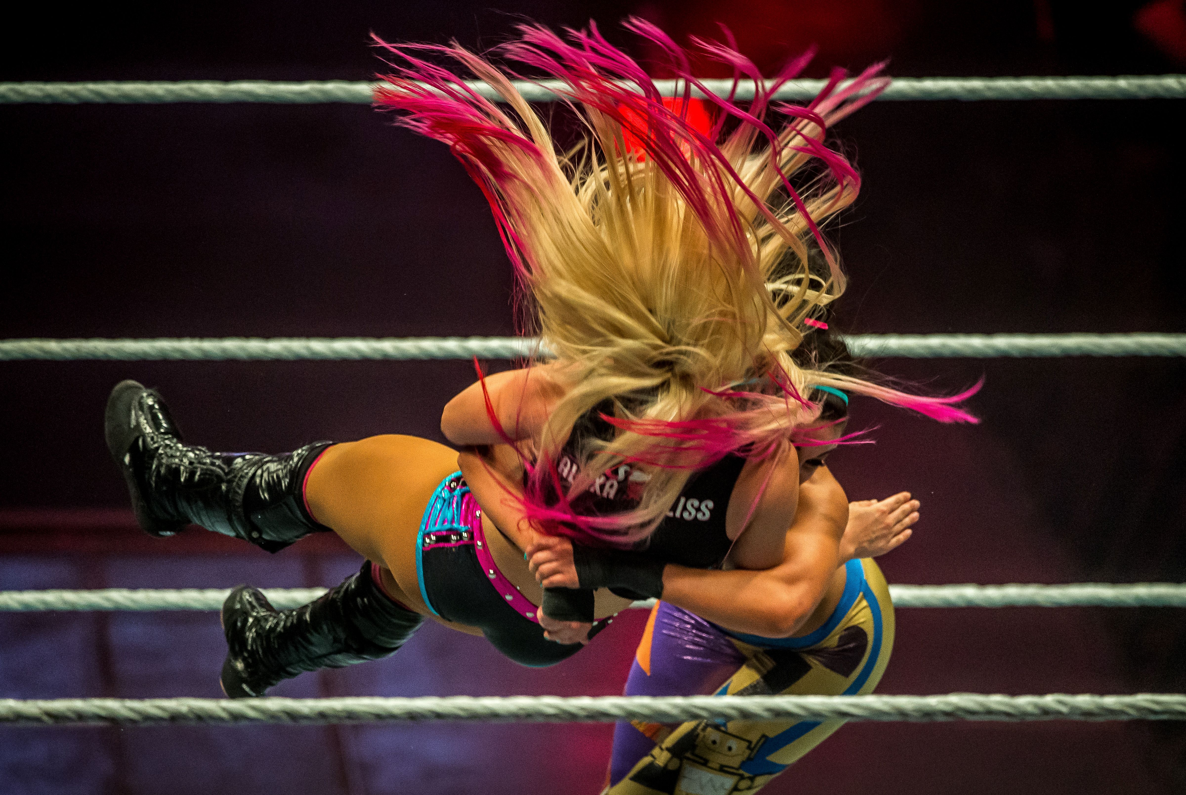 Alexa Bliss v Bayley