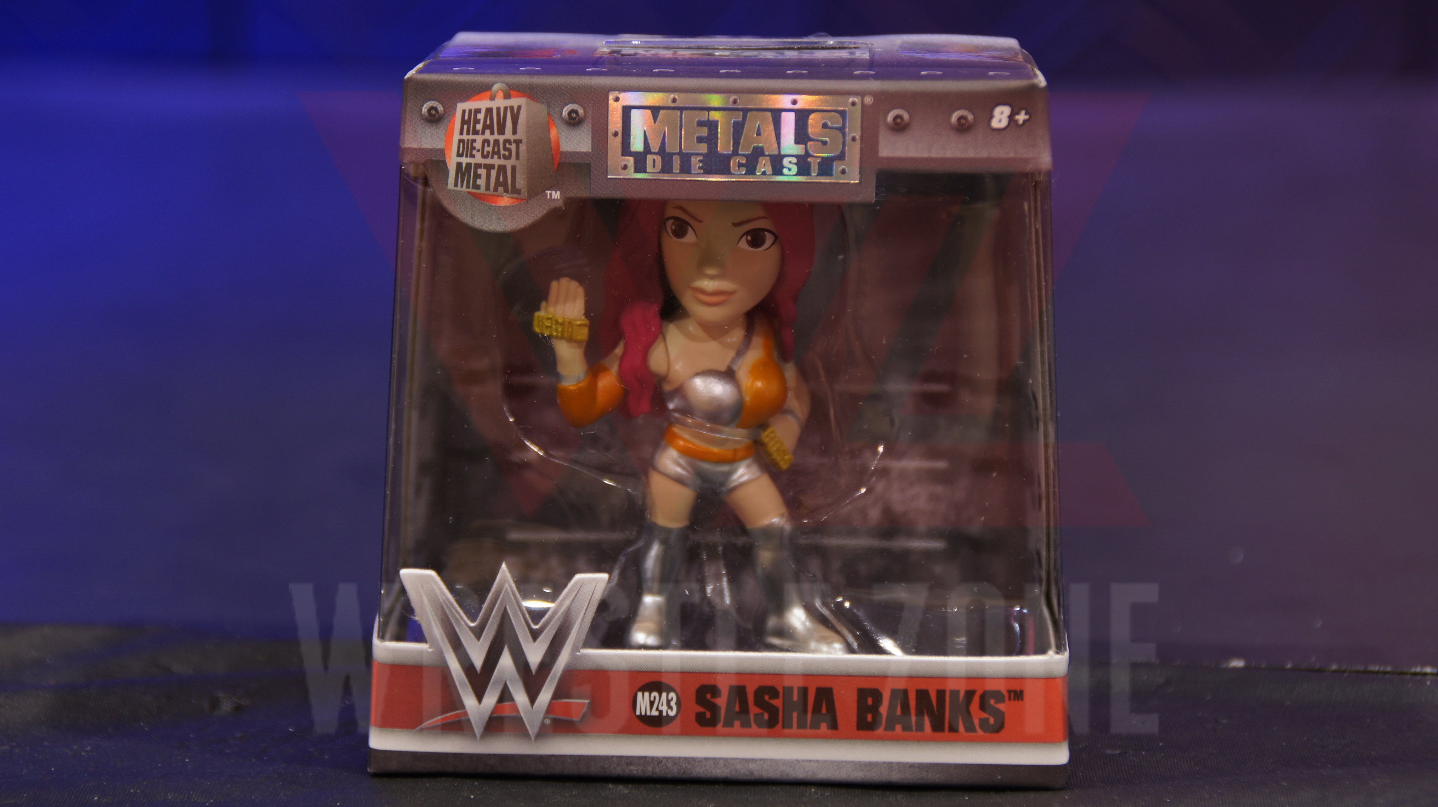 Wz_wwe_metals_minis_sasha_1