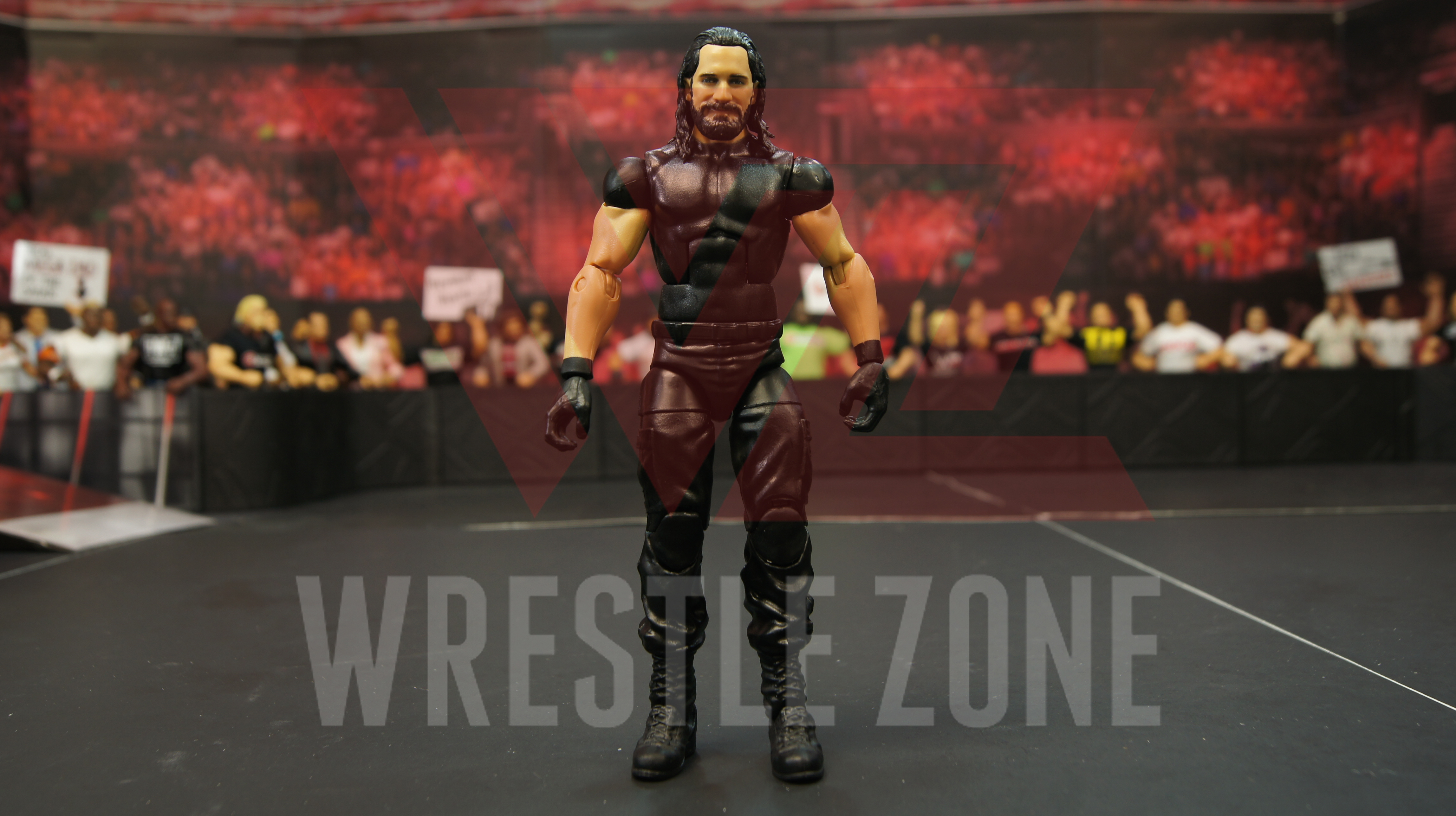 Wwe_elite70_rollins_o