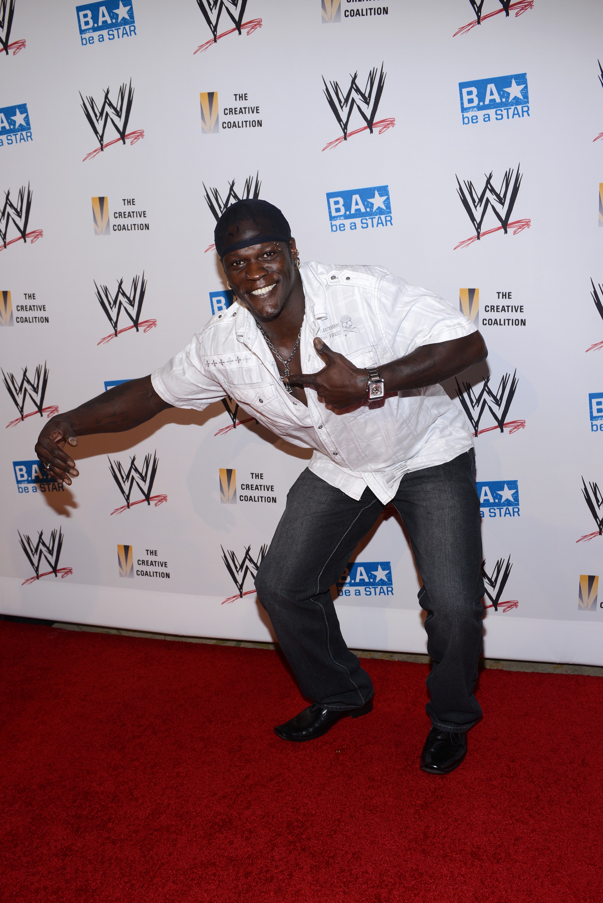 R Truth