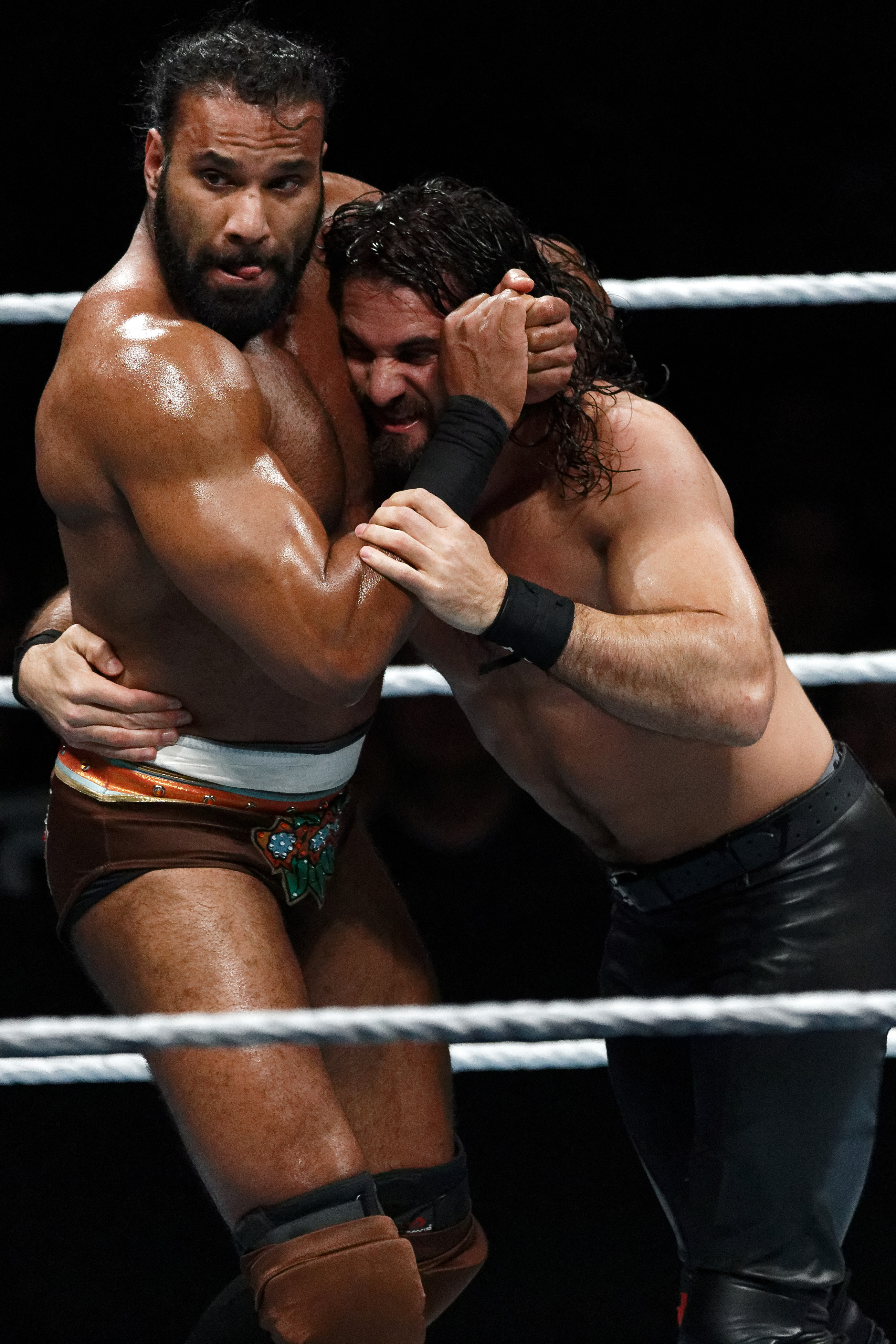 Seth Rollins vs Jinder Mahal