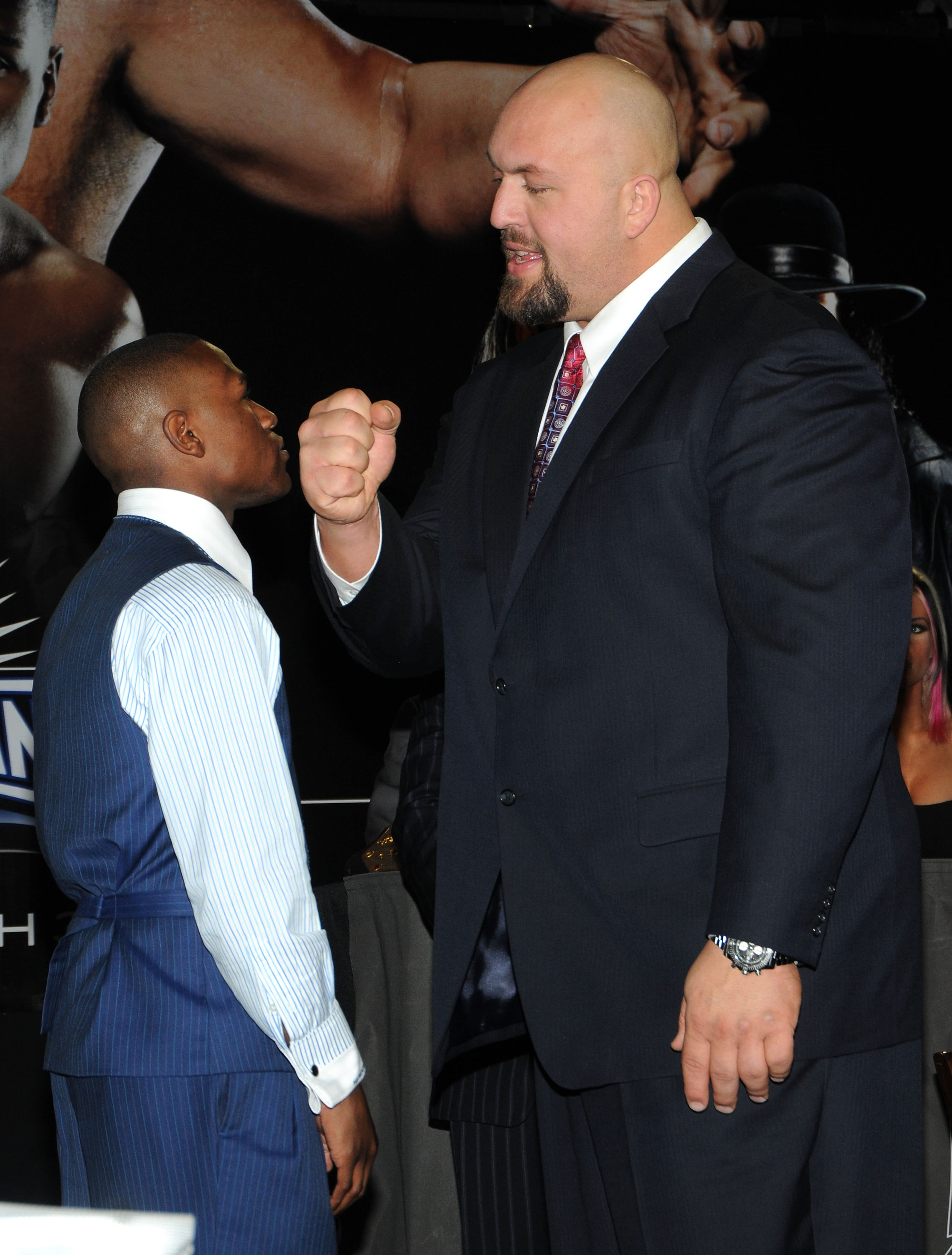 The Big Show vs Floyd Mayweather