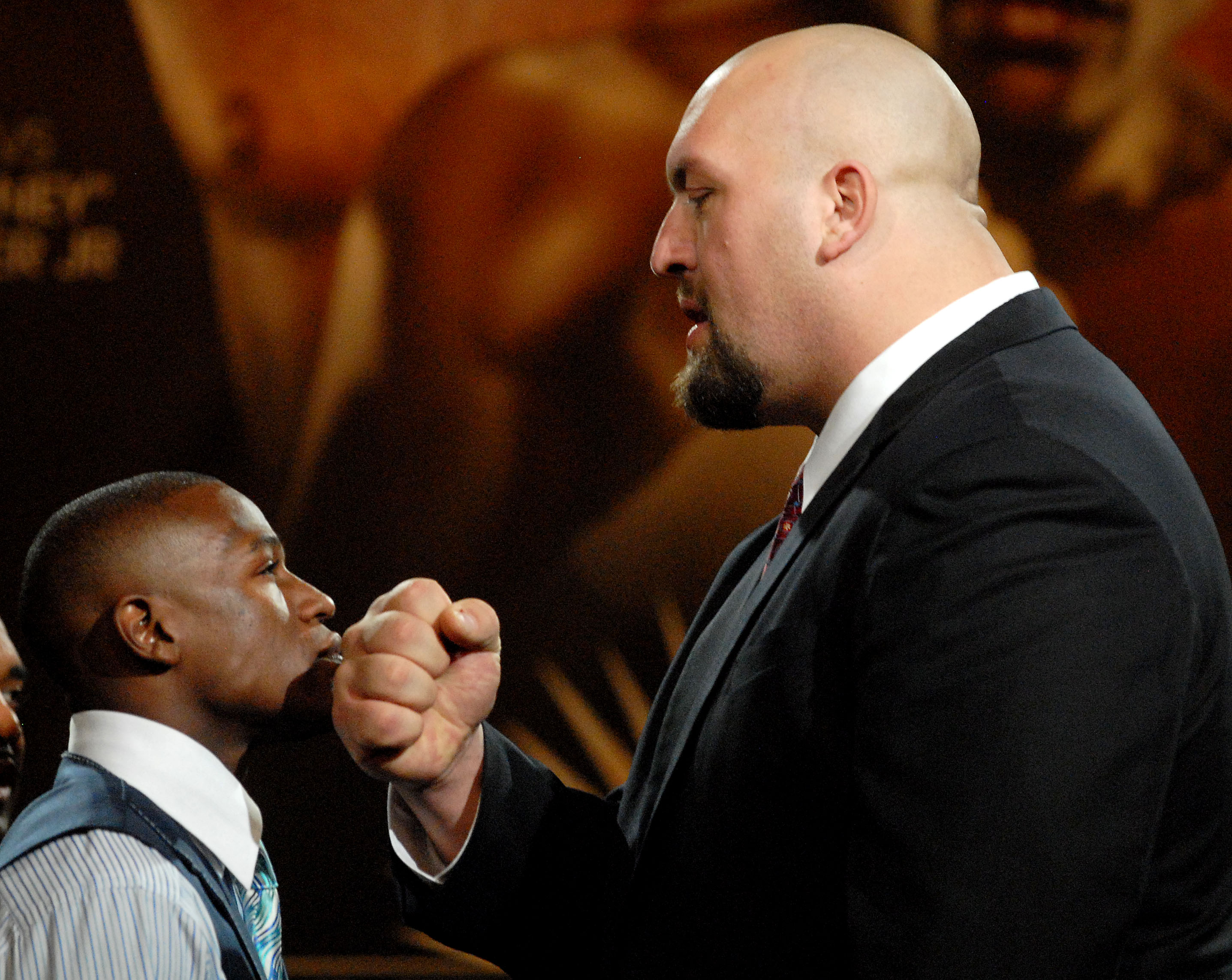 The Big Show vs Floyd Mayweather