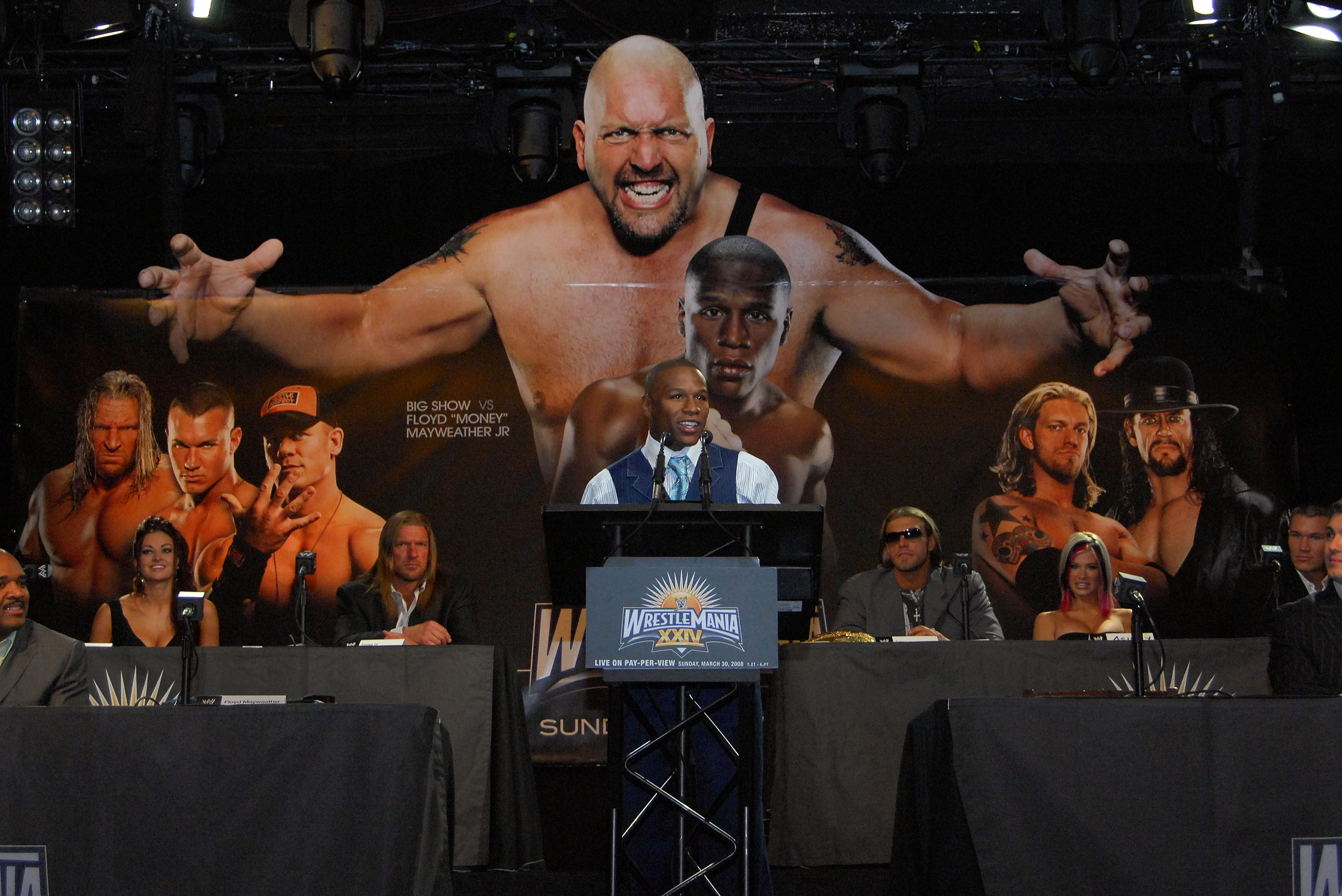 The Big Show vs Floyd Mayweather