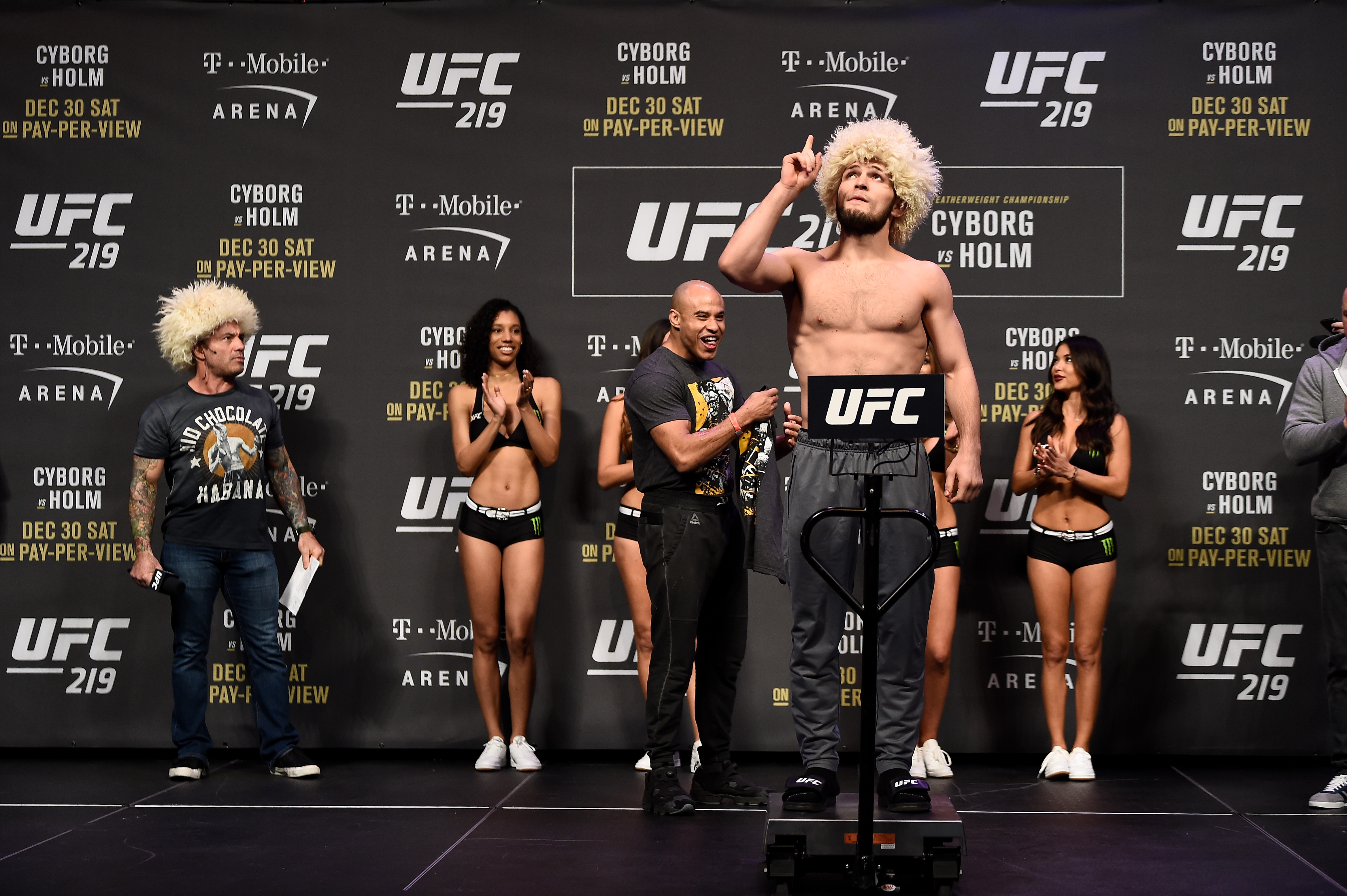 UFC 219 Weigh-Ins