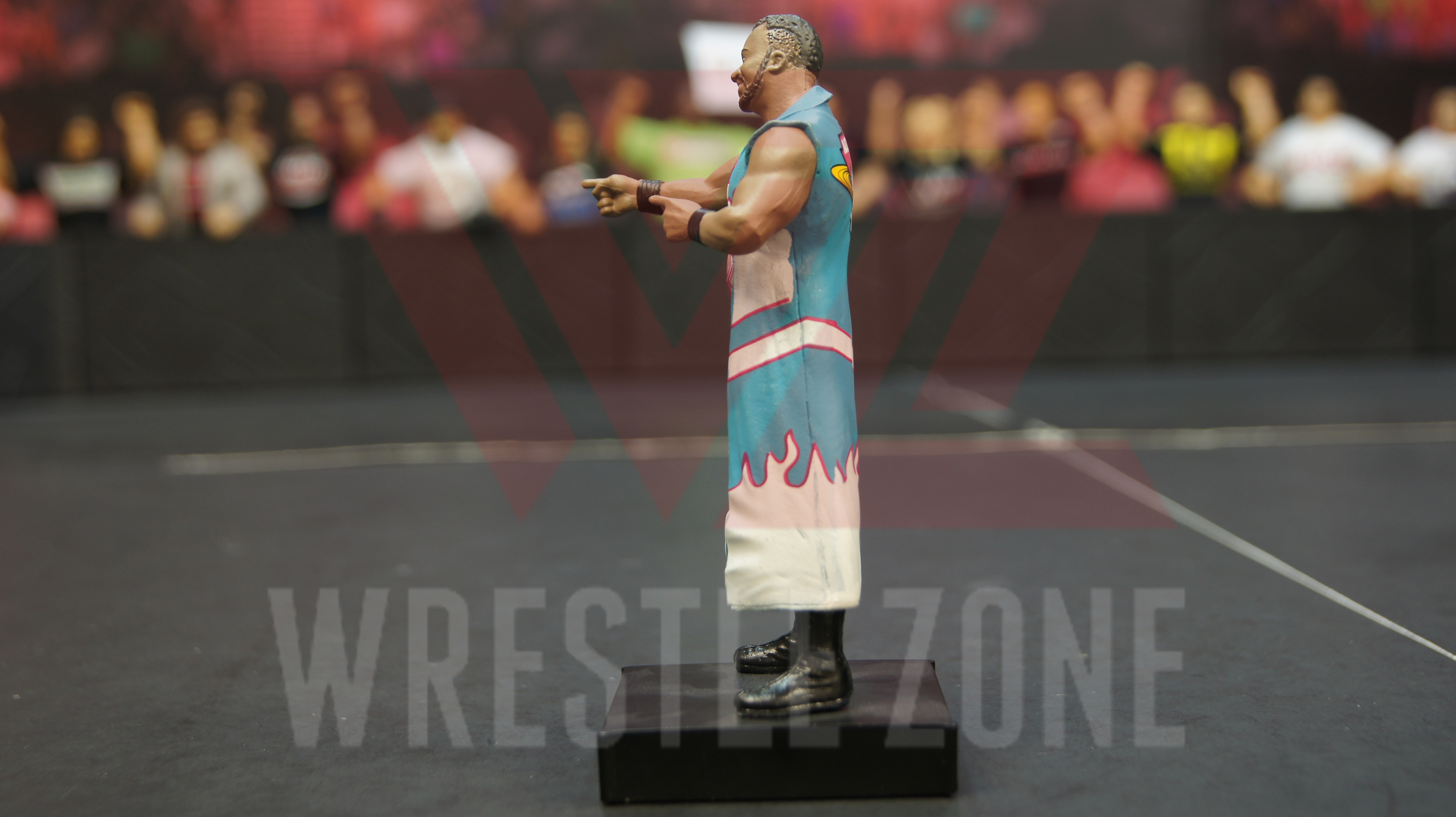 Wz_wwe_herocollector_bige_f