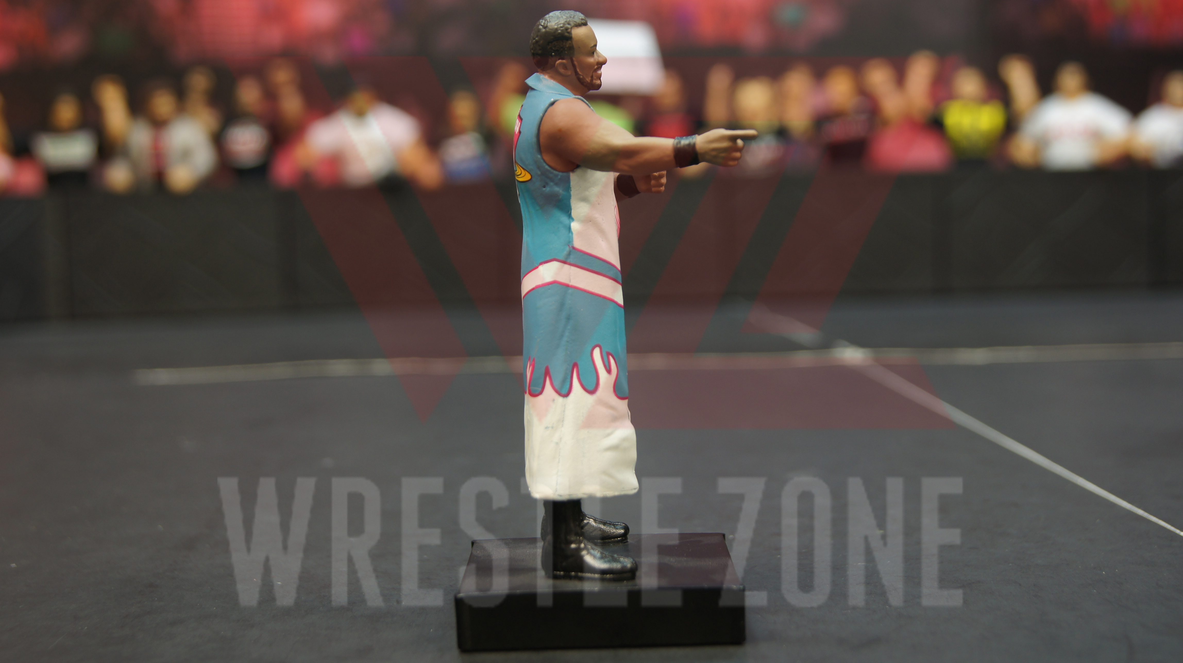 Wz_wwe_herocollector_bige_h