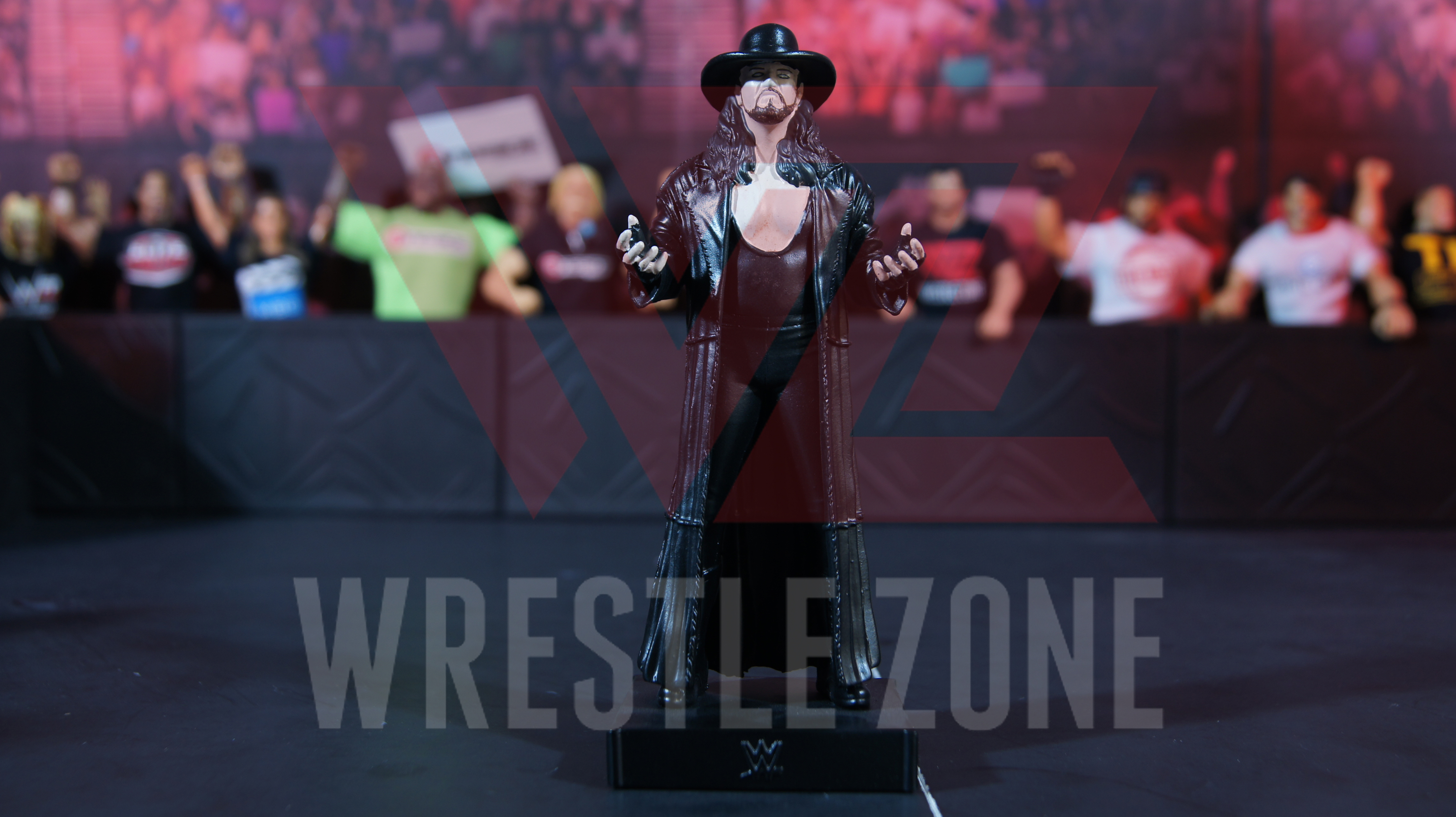 Wwe_eaglemoss_batch2_undertaker_e